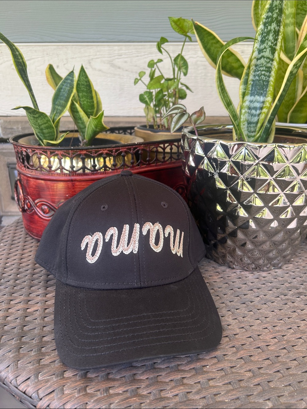 M257 NEW!! Embroidered "Mama" Adjustable Baseball Hat - Black